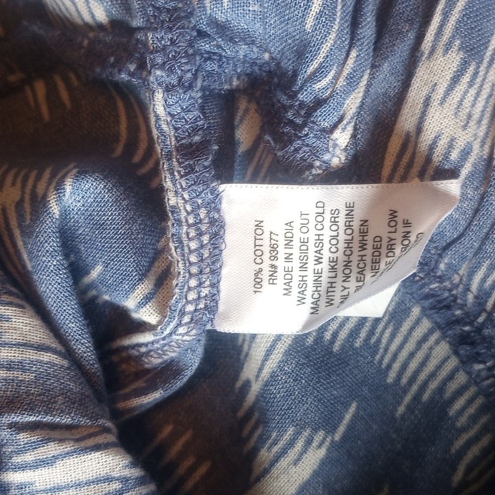 NWT Blue Patterned Blouse - Picture 10 of 10